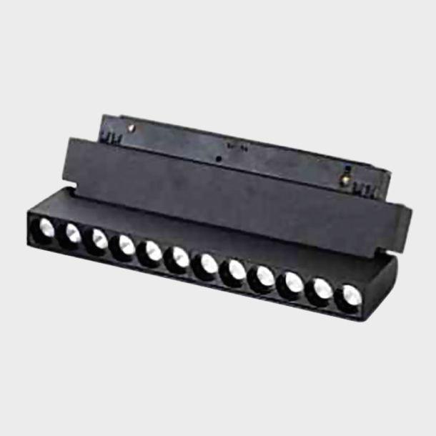 фото трековый светодиодный светильник italline it012-5023 black 3000k | 220svet.ru